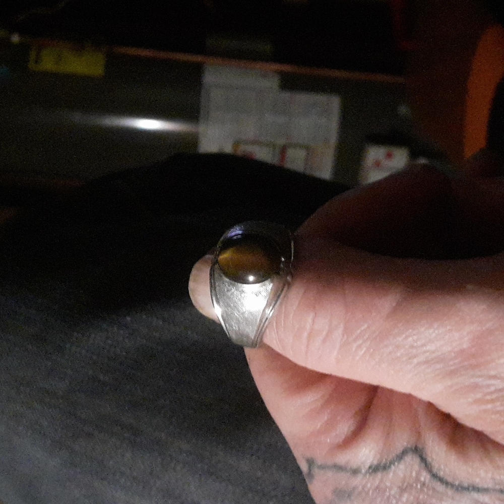 Man's ring - Picture 2 of 3